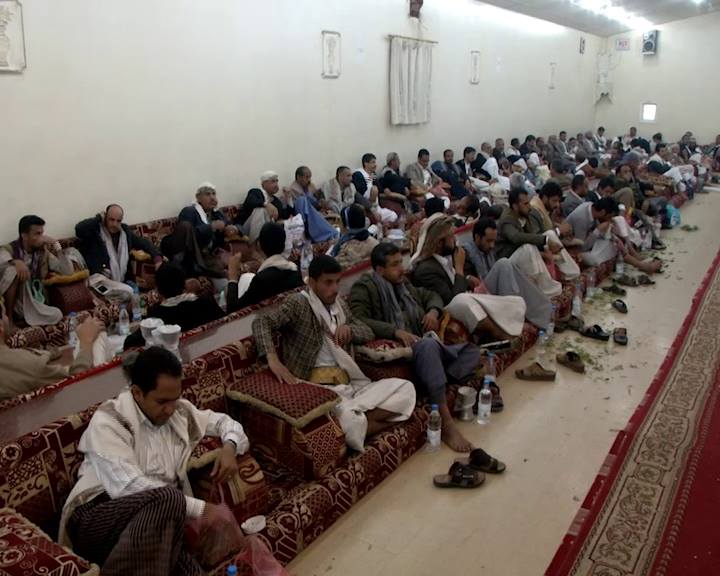 صنعاء: لقاء المجلس الإشرافي بمديرية الوحدة لتوفير الخدمات للمواطنين
