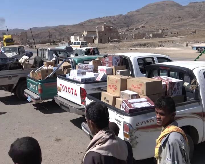 صنعاء: قبائل بني مطر يجهزون قافلة غذائية دعما للجيش واللجان