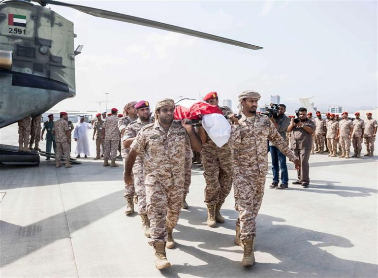 موقع بريطاني: الإمارات تسحب قواتها البرية من اليمن