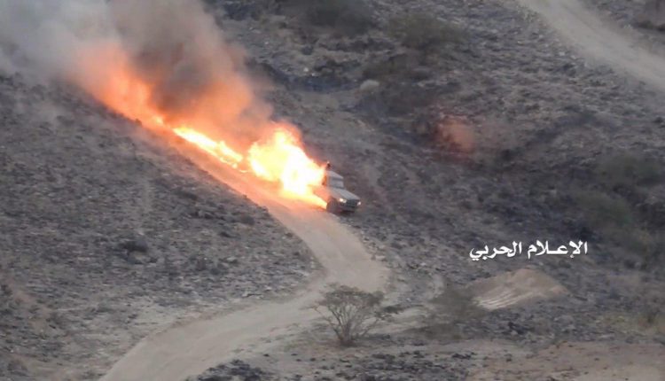 تدمير آلية محملة بالمنافقين في جبهة صرواح