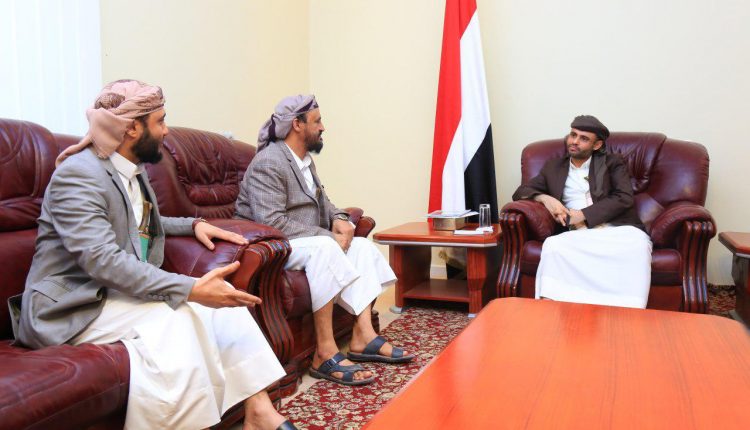 الرئيس مهدي المشاط يلتقي مشائخ التيار السلفي بمحافظة ذمار