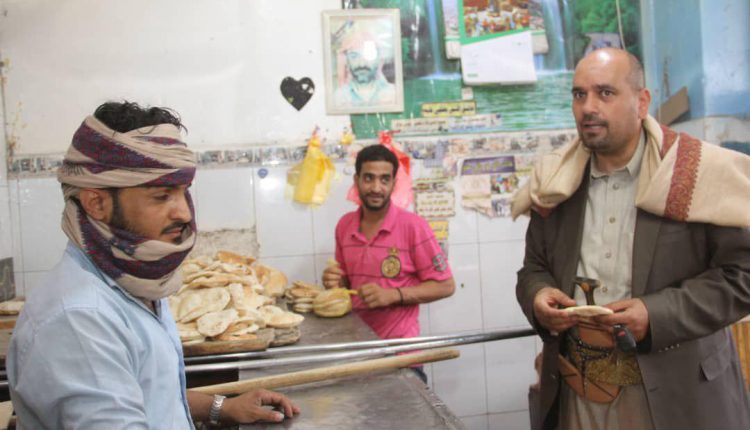 الصناعة تغلق10 مخابز بالعاصمة لمخالفتها الأوزان وتحذر بقية المتلاعبين.