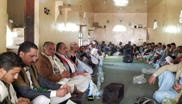 أبناء حي الحصبة الجنوبية بمديرية الثورة يقيمون فعالية ثقافية بمناسبة ذكرى يوم عاشوراء.