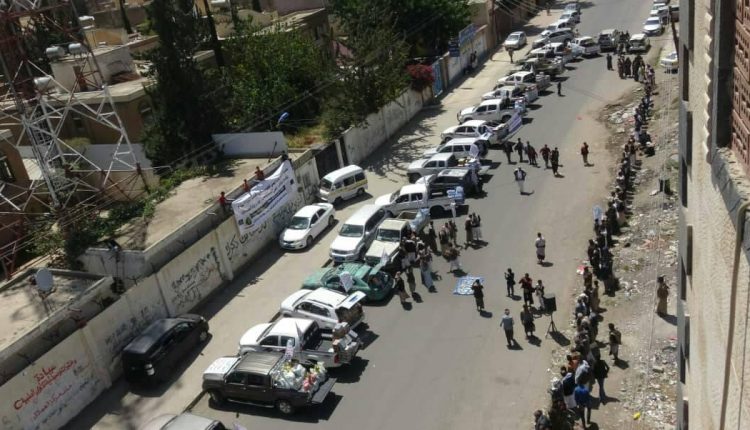 شهاد بالصور.. قافلة من أبناء حي الأصبحي بمديرية السبعين للمرابطين في الجبهات.