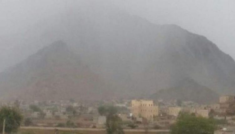 الأرصاد يتوقع هطول أمطار متفرقة وتحسناً في الرؤية الأفقية