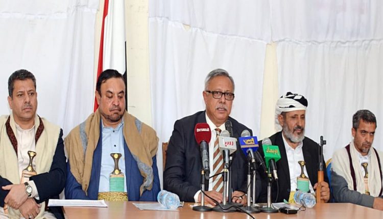 برئاسة بن حبتور .. اجتماع حكومي يستعرض تنفيذ البرنامج الزمني لحملة إعصار اليمن